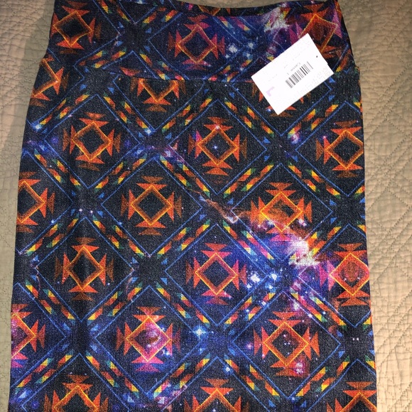 Lularoe Cassie Skirt. - Picture 1 of 3